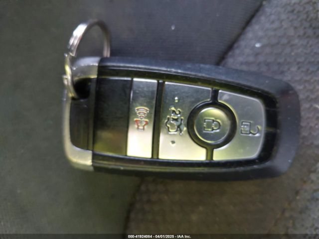3FA6P0LU2KR182426 Ford Fusion Hybrid Se