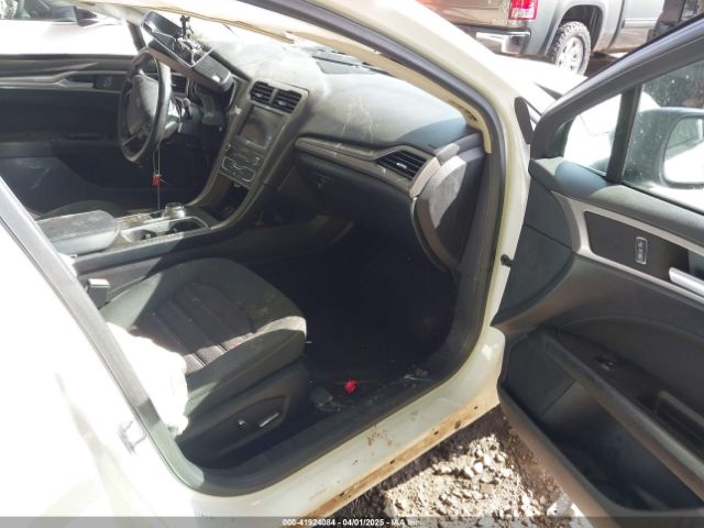 3FA6P0LU2KR182426 Ford Fusion Hybrid Se