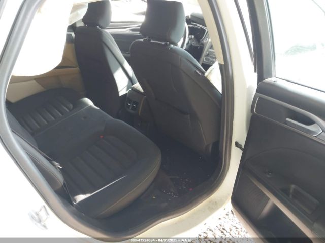 3FA6P0LU2KR182426 Ford Fusion Hybrid Se