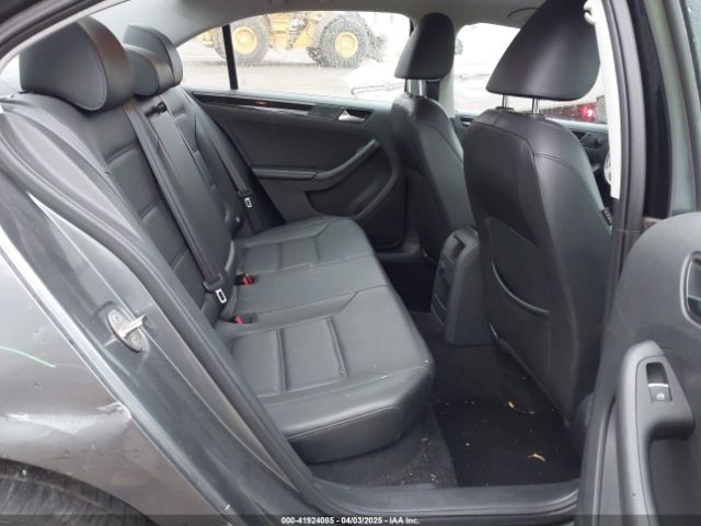 3VWL17AJ4GM251702 Volkswagen Jetta 1.8t Sel