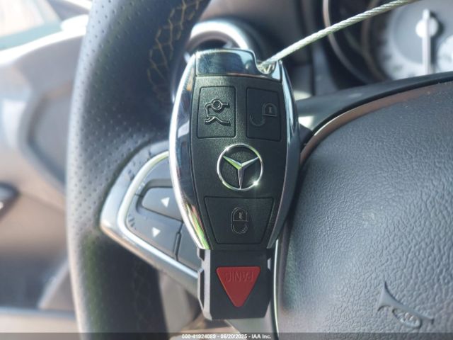 2016 MERCEDES-BENZ CLA 250 WDDSJ4EB2GN377780 Photo 10