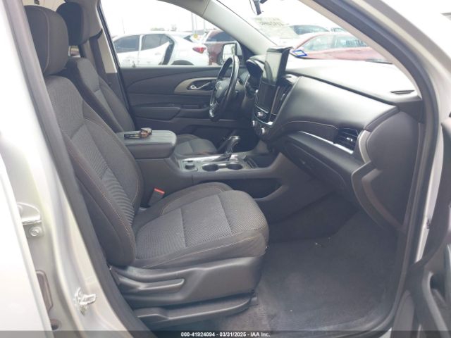 1GNERGKW8KJ155843 Chevrolet Traverse 1lt