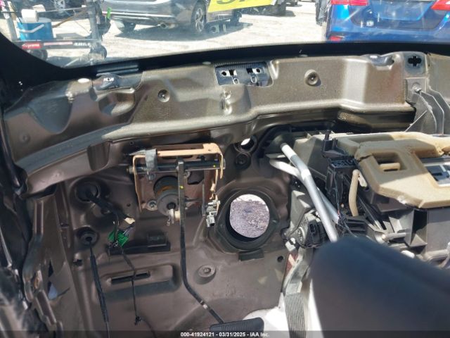 2C3CDXGJ0KH635697 Dodge Charger Scat Pack Rwd