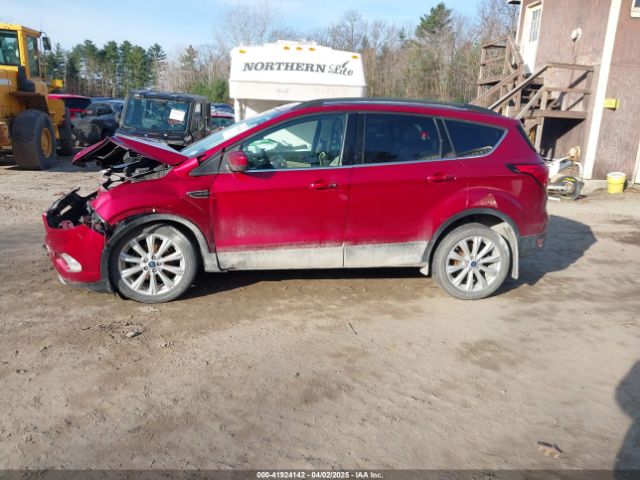 1FMCU0HD1KUB83960 Ford ESCAPE SEL