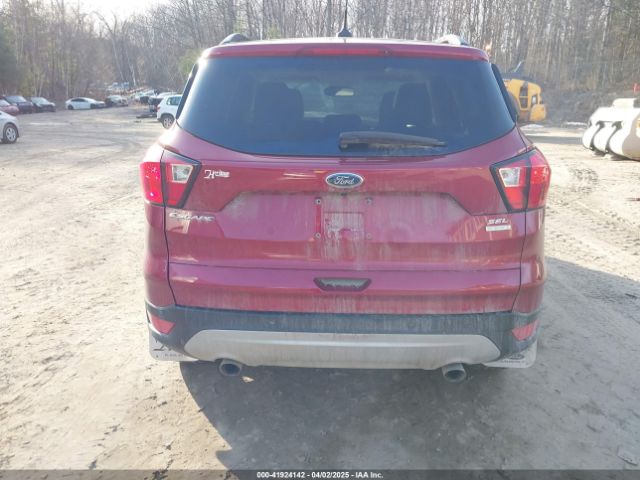 1FMCU0HD1KUB83960 Ford ESCAPE SEL