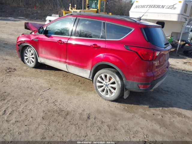 1FMCU0HD1KUB83960 Ford ESCAPE SEL