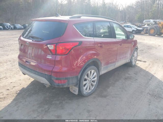 1FMCU0HD1KUB83960 Ford ESCAPE SEL