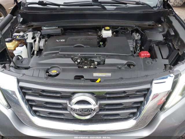 5N1DR2MM9JC621801 Nissan Pathfinder Sl