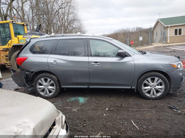 5N1DR2MM9JC621801 Nissan Pathfinder Sl