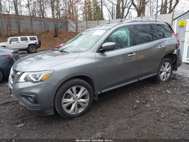 5N1DR2MM9JC621801 Nissan Pathfinder Sl