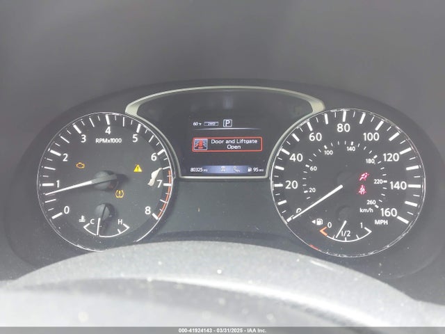 5N1DR2MM9JC621801 Nissan Pathfinder Sl