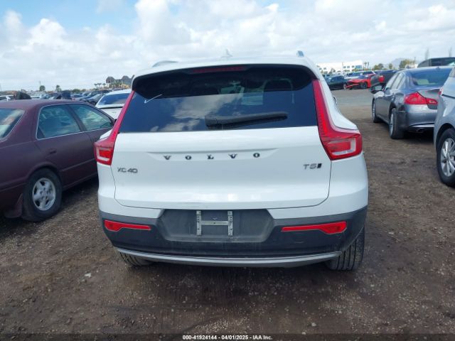 YV4162UK3L2346222 Volvo Xc40 T5 Momentum
