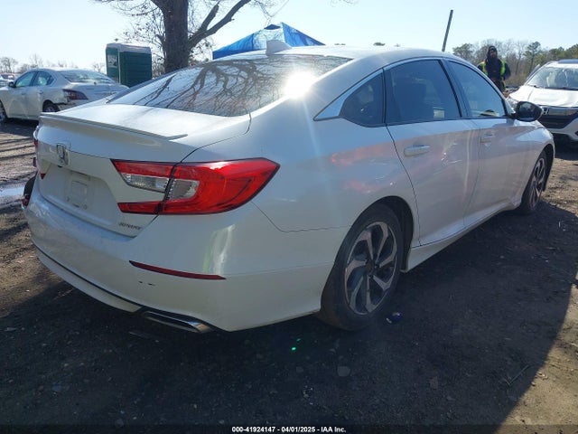 1HGCV1F3XJA208003 Honda Accord Sport