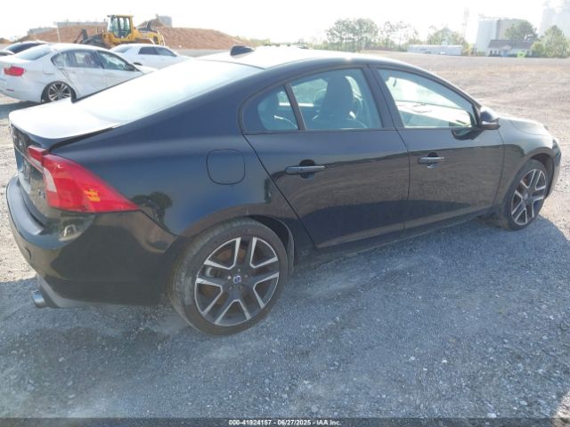 2017 VOLVO S60 YV126MFL4H2433816 Photo 3