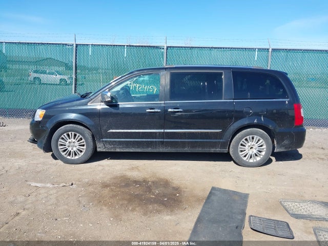 2C4RC1GG2FR529357 Chrysler Town & Country Limited Platinum