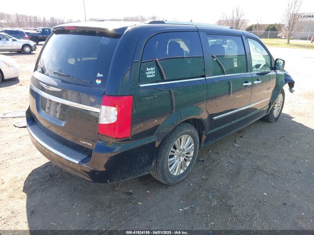 2C4RC1GG2FR529357 Chrysler Town & Country Limited Platinum