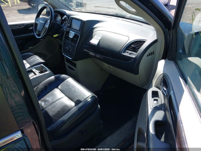 2C4RC1GG2FR529357 Chrysler Town & Country Limited Platinum