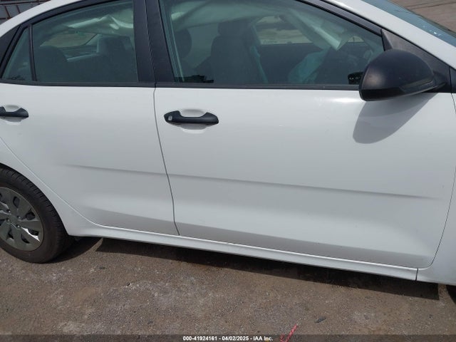 3KPA24AB1JE063848 KIA RIO LX