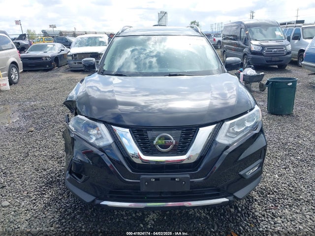 5N1AT2MV9HC868890 Nissan Rogue Sl
