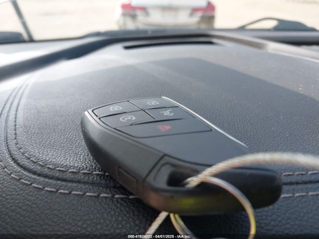 LRBFZNR42ND010160 Buick Envision Fwd Essence