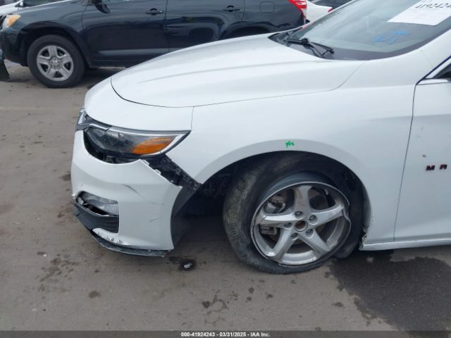 1G1ZD5ST5LF090918 Chevrolet Malibu Fwd Lt