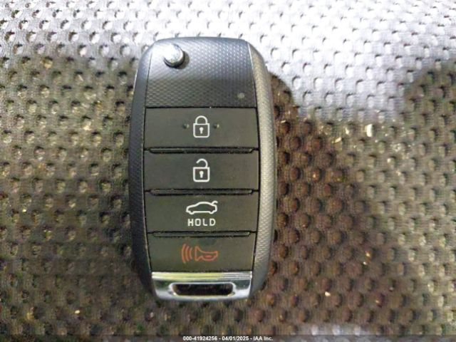 5XXGT4L38LG440702 KIA Optima Lx
