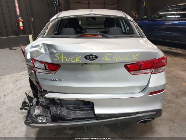 5XXGT4L38LG440702 KIA Optima Lx
