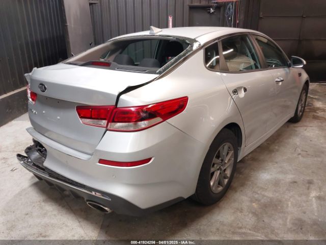 5XXGT4L38LG440702 KIA Optima Lx