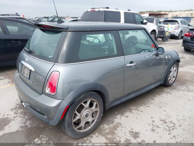 2006 MINI COOPER S WMWRE33546TJ40154 Photo 3