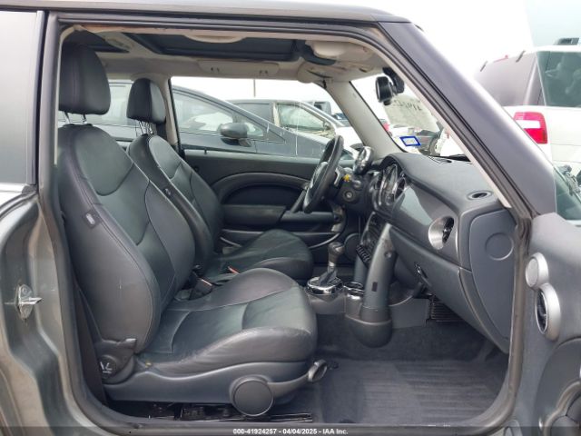 2006 MINI COOPER S WMWRE33546TJ40154 Photo 4