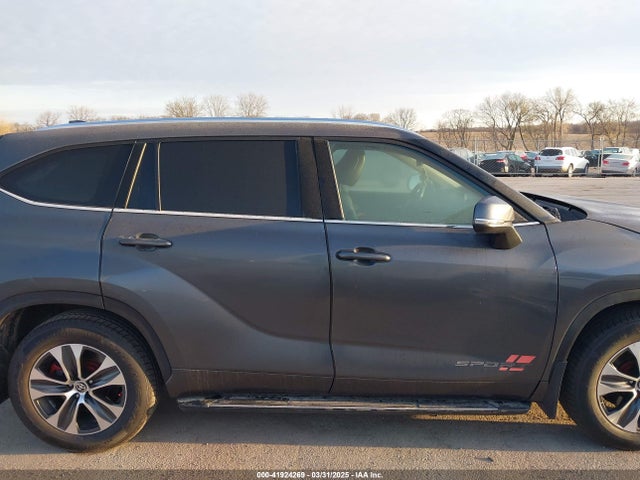 5TDGZRAH1LS005822 Toyota Highlander Xle