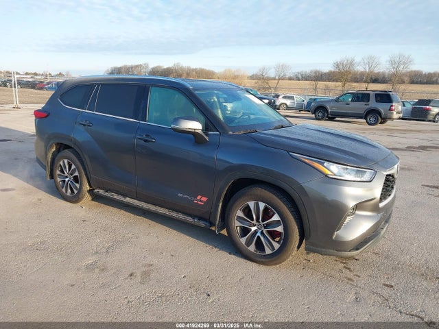 5TDGZRAH1LS005822 Toyota Highlander Xle
