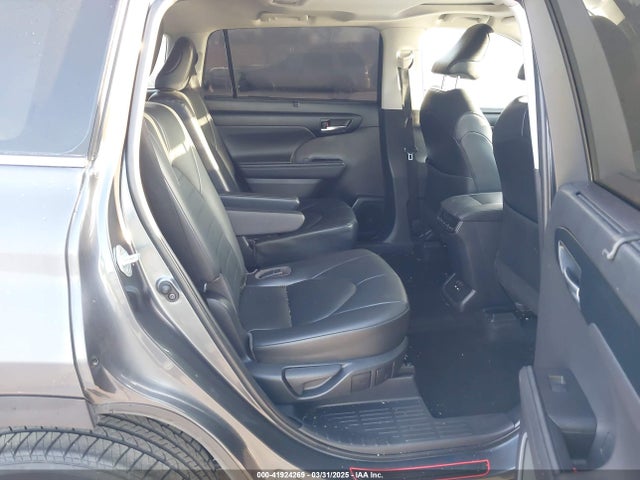5TDGZRAH1LS005822 Toyota Highlander Xle