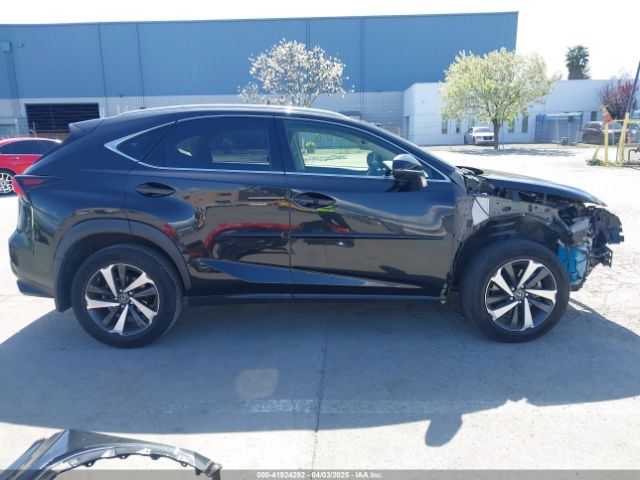 JTJGARDZ4L2235032 Lexus NX 300