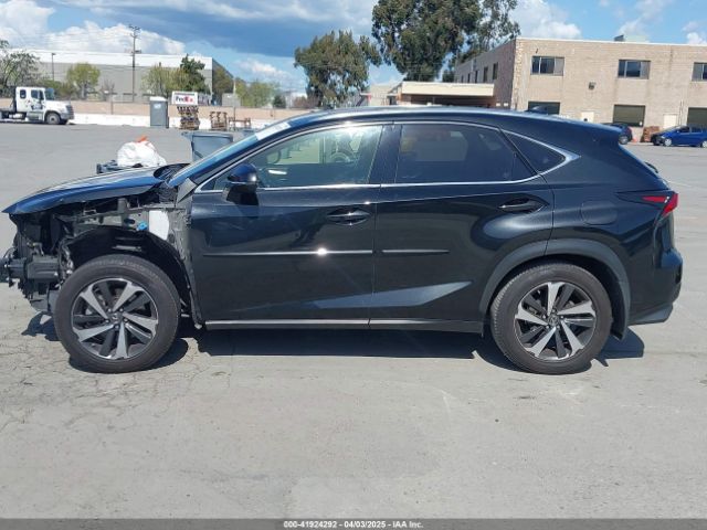 JTJGARDZ4L2235032 Lexus NX 300