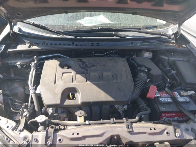 5YFBURHE3JP759413 Toyota COROLLA SE
