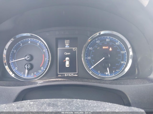 5YFBURHE3JP759413 Toyota COROLLA SE