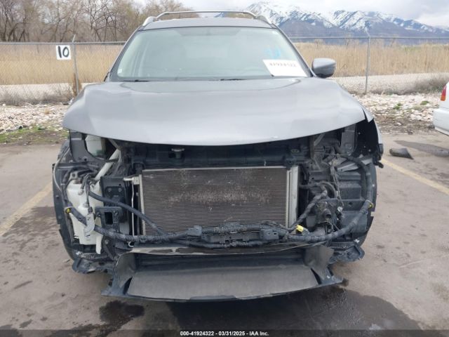 KNMAT2MV6JP511461 Nissan ROGUE SV