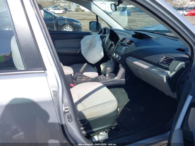 JF2SJABC6HH451001 Subaru Forester 2.5i