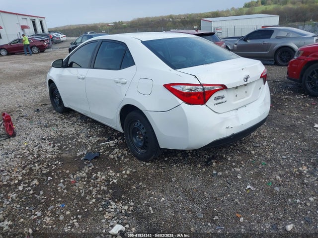 5YFBURHEXFP327828 Toyota COROLLA LE