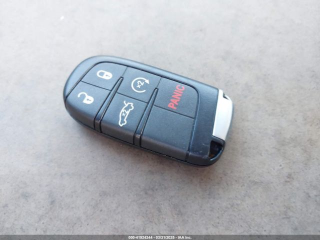 1C3CCCCB0FN623623 Chrysler 2015