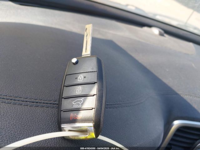 KNDPM3AC9H7108276 KIA Sportage Lx