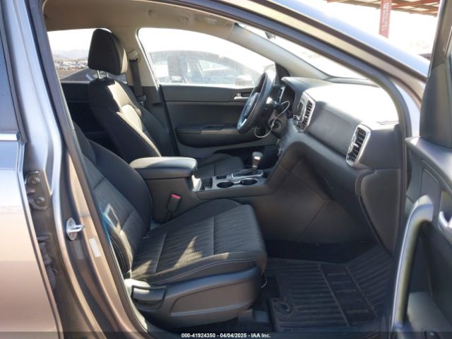 KNDPM3AC9H7108276 KIA Sportage Lx