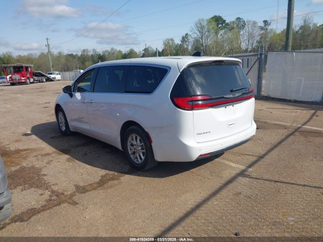 2023 CHRYSLER PACIFICA 2C4RC1BG5PR550650 Photo 2