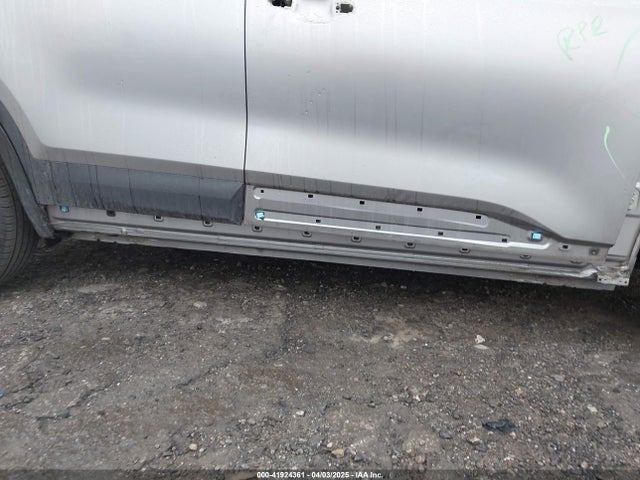 KNDEPCAA0M7116645 KIA Seltos Lx