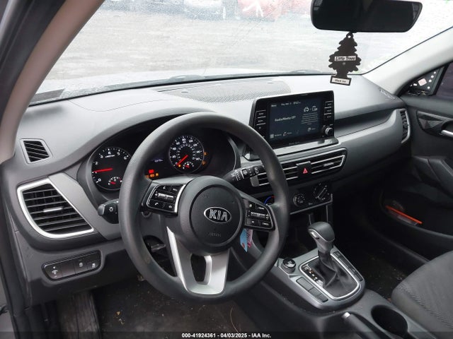 KNDEPCAA0M7116645 KIA Seltos Lx