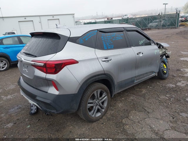 KNDEPCAA0M7116645 KIA Seltos Lx