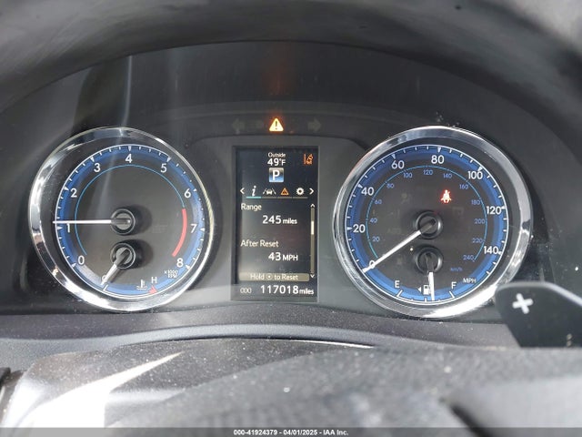 2T1BURHE2JC967962 Toyota COROLLA SE