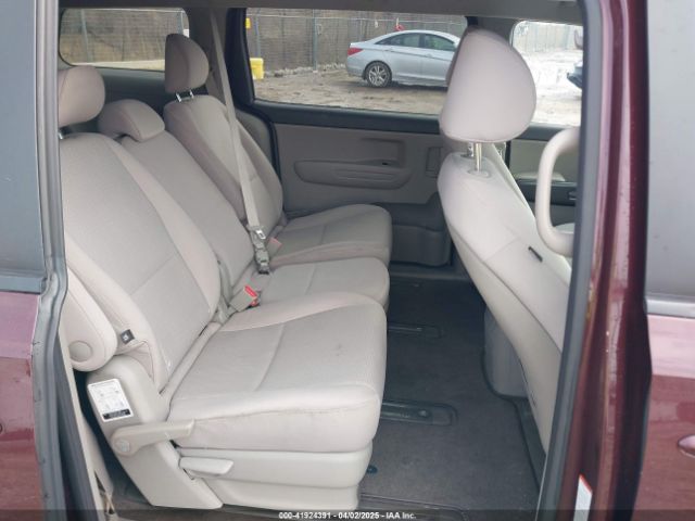 KNDMB5C12H6236364 KIA SEDONA LX