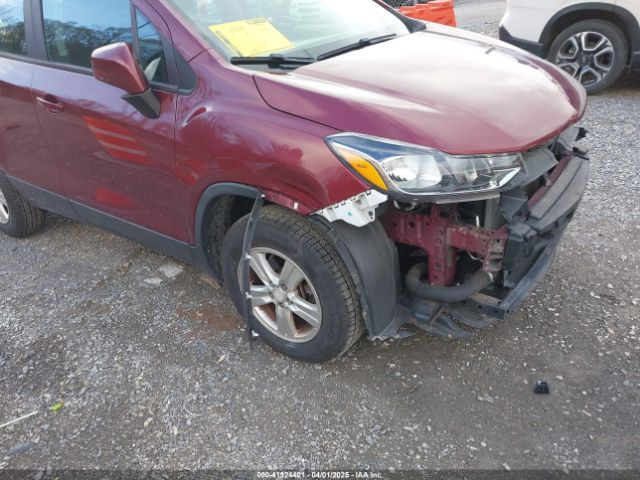 3GNCJNSB9HL132735 Chevrolet TRAX LS
